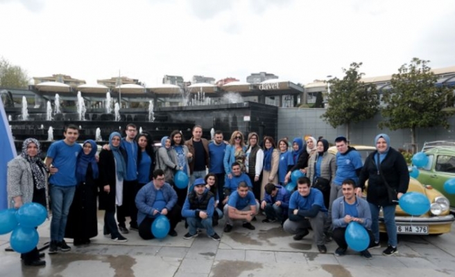 Bursa'da otizmli çocuklar “vosvoslarla“ şehir turu attı