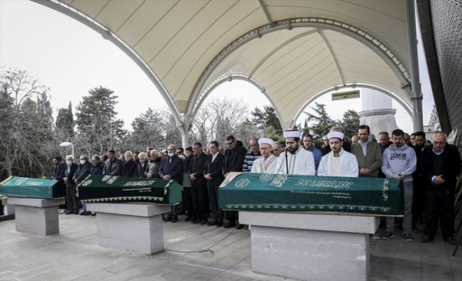 Kadıköy'de hakim eşini öldürüp intihar eden kadının cenazesi toprağa verildi