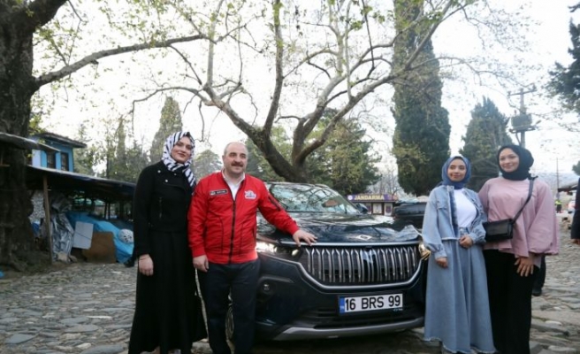 Sanayi ve Teknoloji Bakanı Varank, 700 yıllık Osmanlı köyü Cumalıkızık'ta iftara katıldı