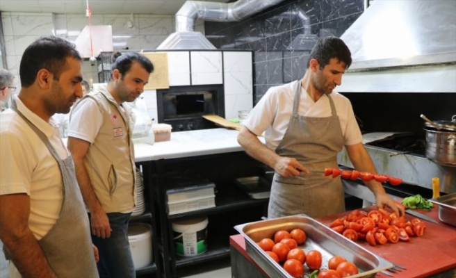 Trakya'da iftarda hizmet veren restoranlarda ramazan denetimi