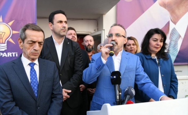 AK Parti Grup Başkanvekili Turan Çanakkale'de seçim bürosu açılışında konuştu