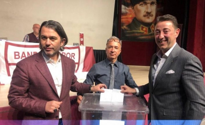Beyçimento Bandırmaspor'da Onur Göçmez yeniden başkan seçildi