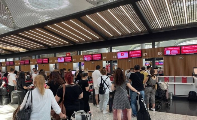 İstanbul Havalimanı'nda Kurban Bayramı yoğunluğu devam ediyor