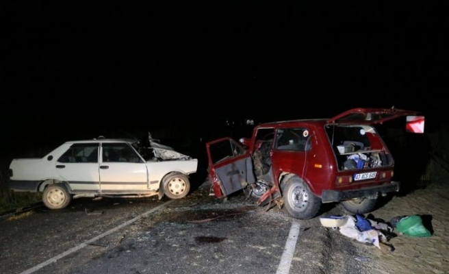 Kırklareli'nde cip ile otomobilin çarpıştığı kazada 2 kişi öldü