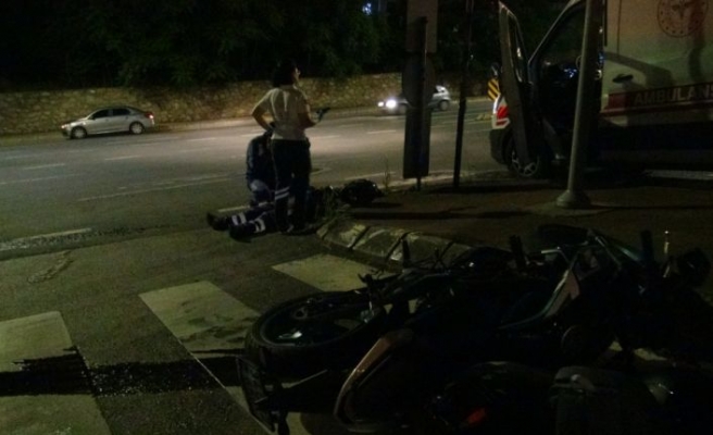 Kocaeli'de iki motosikletin çarpışması sonucu 2 kişi yaralandı