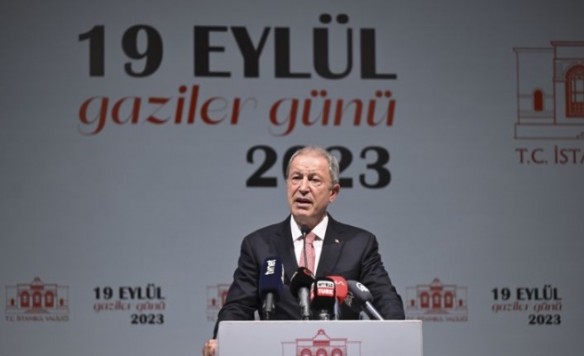 TBMM Milli Savunma Komisyonu Başkanı Akar, İstanbul'da Gaziler Günü etkinliğinde konuştu