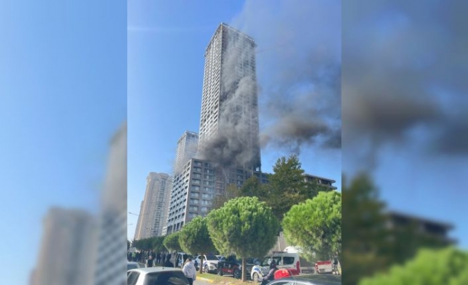 Ataşehir'de inşaat halindeki binada yangın çıktı