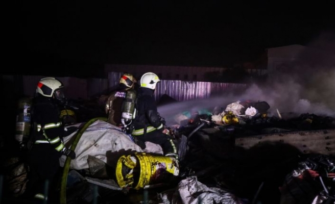 Bursa'da atık malzemelerin toplandığı alanda çıkan yangın söndürüldü