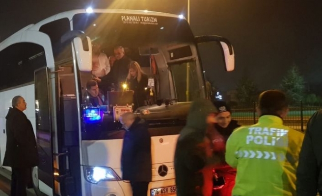 Anıtkabir ziyaretine gidecek yolcularıyla Bursa'dan hareket eden tur otobüsü çalıntı çıktı