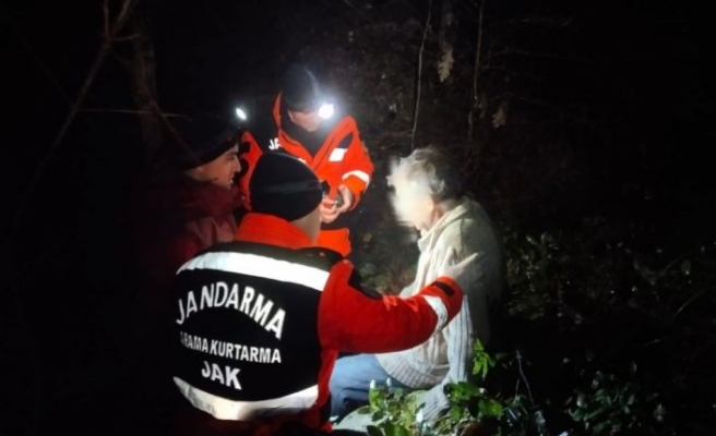 Bursa'da mantar toplamaya çıktığı ormanlık alanda kaybolan kişiyi jandarma buldu