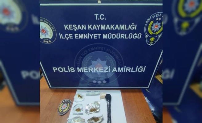 Edirne'de uyuşturucu operasyonlarında yakalanan 4 şüpheliden 2'si tutuklandı