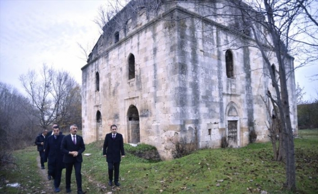 Tunca Nehri kenarındaki 5,5 asırlık yalı camisinin restorasyonu gelecek ay başlayacak