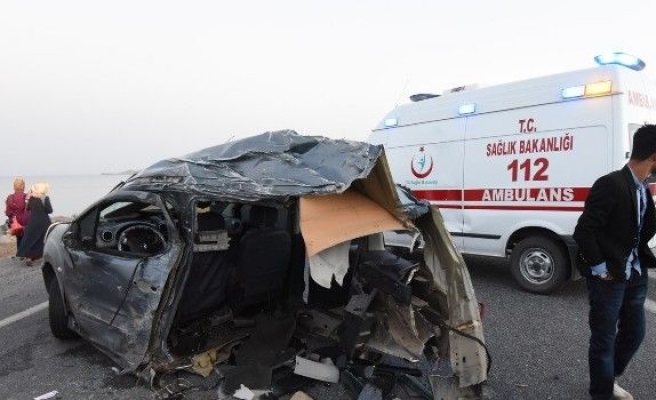 Ahlat’ta Trafik Kazası: 16 Yaralı