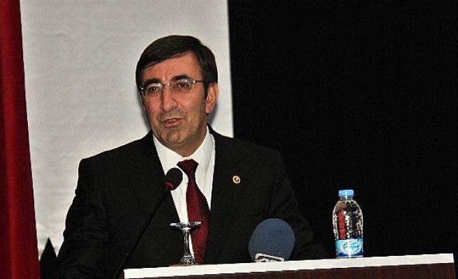 AK Parti Genel Başkan Yardımcısı Yılmaz: “Köksüz hareketler zaman içerisinde yok olup gidecekler”