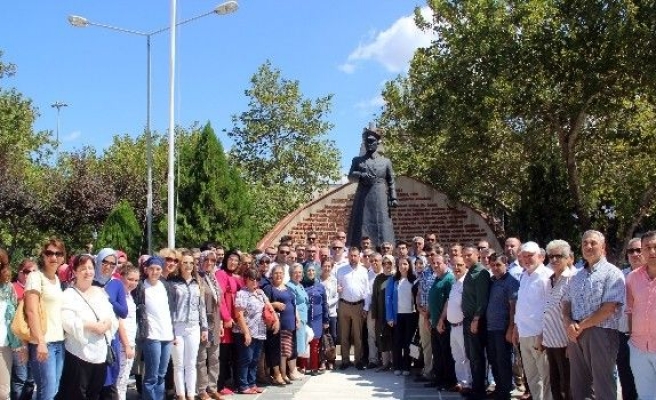 AK Parti’nin 15. kuruluş yıl dönümü Çanakkale’de kutlandı