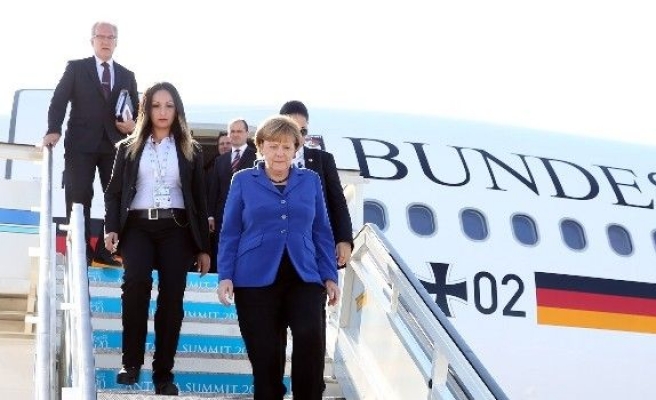 Almanya Başbakanı Angela Merkel Antalya’da