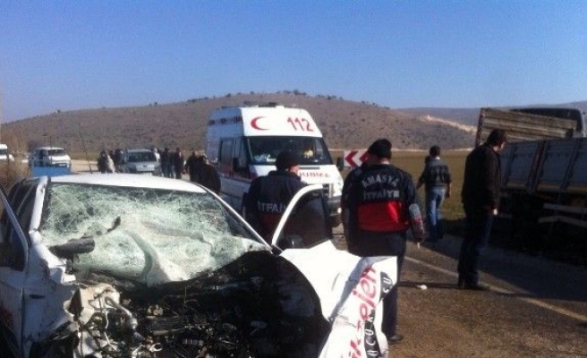 Amasya’da Otomobille Kamyon Çarpıştı: 1 Ölü