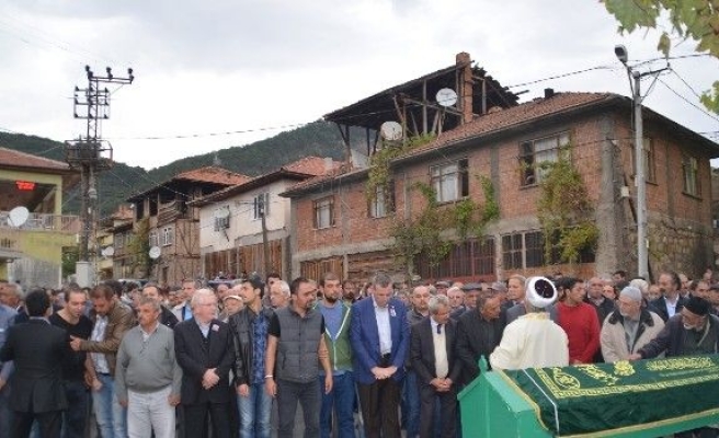 Ankara’daki Bombalı Saldırıda Ölen İsmail Kızılçay Tosya’da Toprağa Verildi