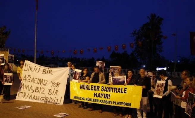 Antalya’da Çevrecilerden Nükleer Eylemi