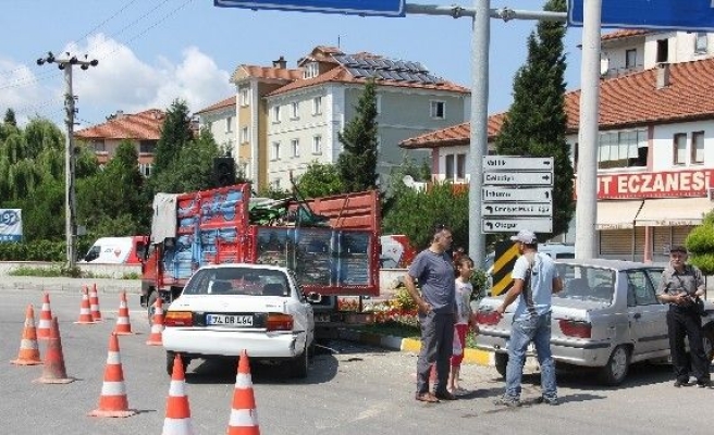 Bartın’da Zincirleme Trafik Kazası: 4 Yaralı