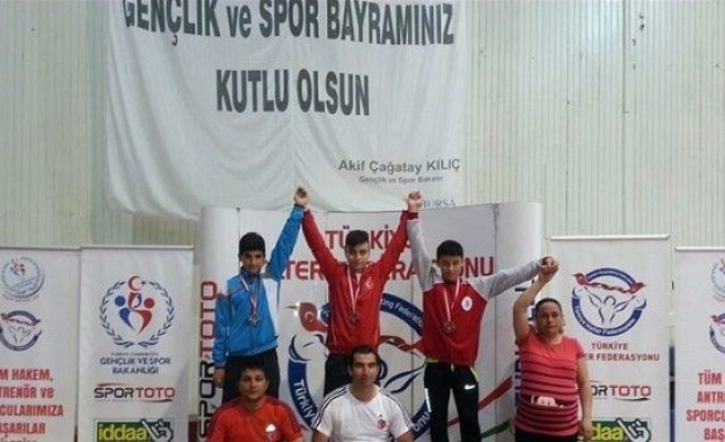 Bartınlı Halterci Türkiye Şampiyonu Oldu