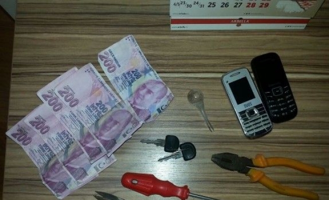 Bursa’da 19 aracın camını patlatan zanlılar yakalandı