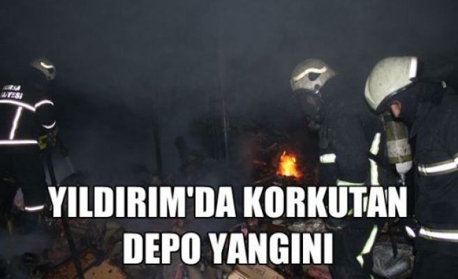 Bursa'da Korkutan Depo Yangını