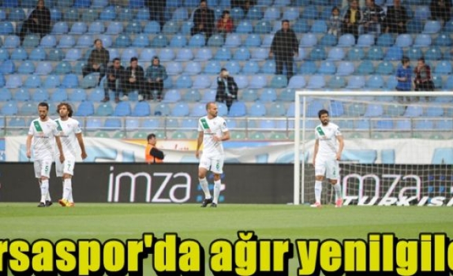 Bursaspor'da ağır yenilgilerin faturası futbolculara kesiliyor
