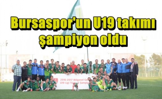 Bursaspor'un U19 takımı şampiyon oldu