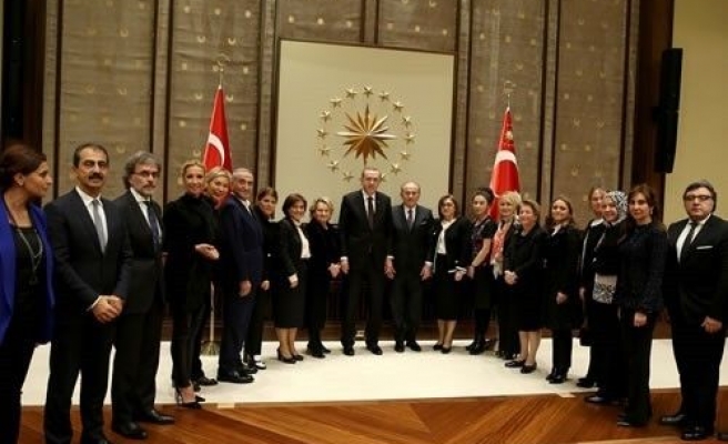 Cumhurbaşkanı Erdoğan, Türk Demokrasi Platformu heyetini kabul etti