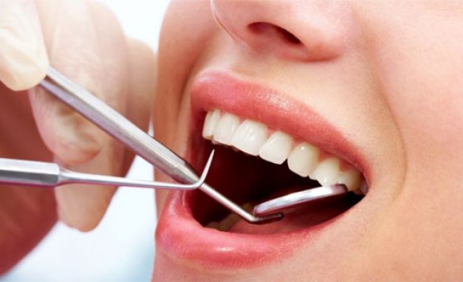 Dişlerde oluşan sararmalara dikkat 