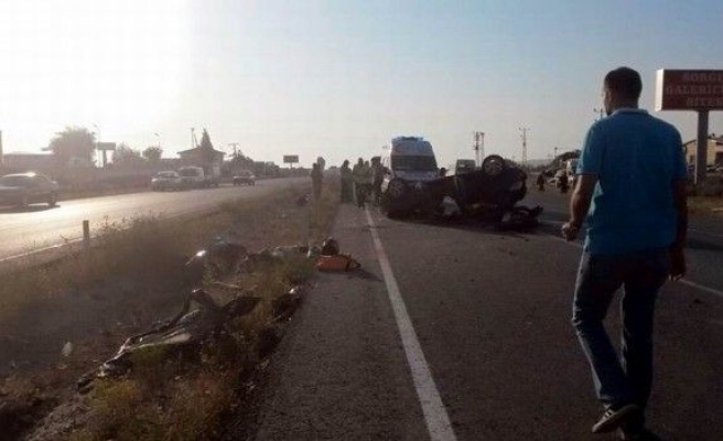 Diyarbakır Cezaevi Müdürü Ve Eşi Trafik Kazasında Öldü