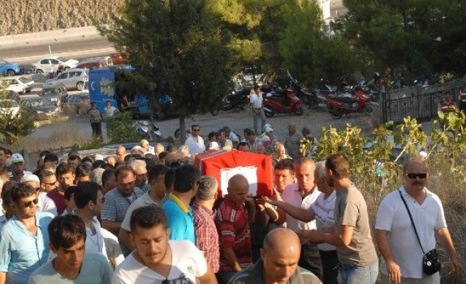 Diyarbakır’da Hayatını Kaybeden Polis, Fethiye’de Toprağa Verildi