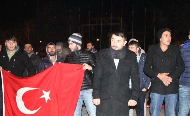 Eksi 20 Derecede Türkmen Protestosu