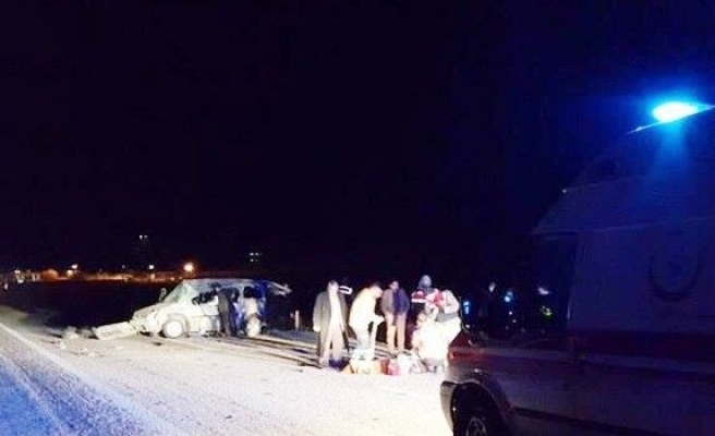 Erciş’te Otomobil Takla Attı: 6 Ölü, 4 Yaralı