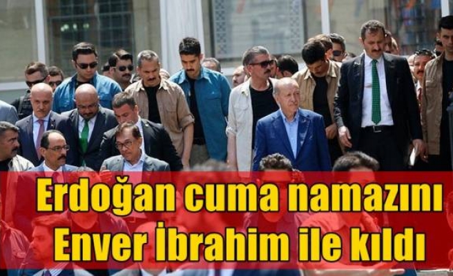 Erdoğan cuma namazını Enver İbrahim ile kıldı