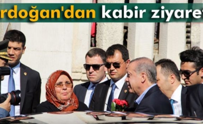 Erdoğan’dan annesi ve babasına kabir ziyareti