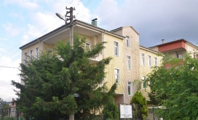 Giresun’da FETÖ’ye yakın 3 özel okul ve 5 dernek kapatıldı