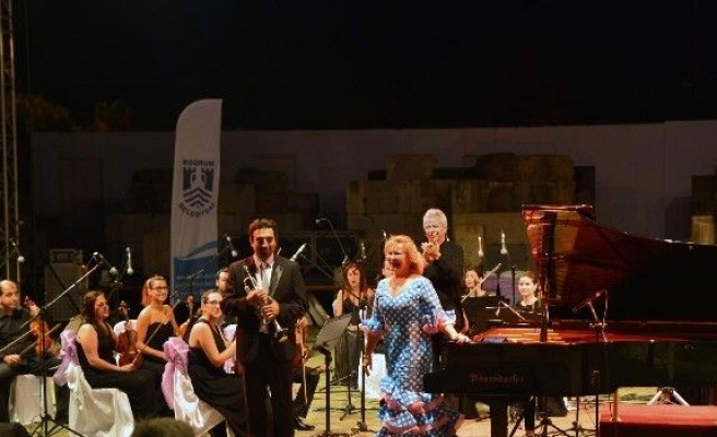 Gümüşlük Klasik Müzik Festivali Antik Tiyatro’da Başladı