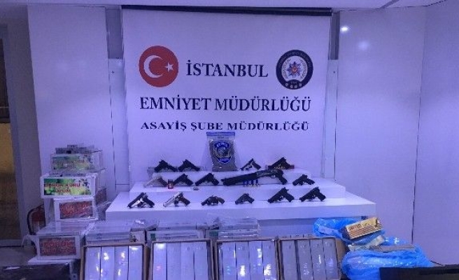 ‘’Huzur Türkiye’’ uygulaması kapsamında İstanbul’da ele geçirilen malzemeler sergilendi