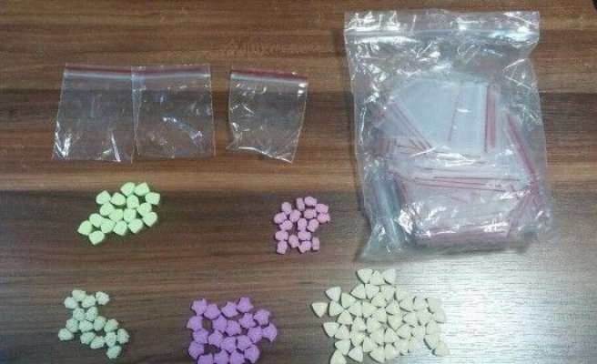 Kahramanmaraş’ta uyuşturucu satıcısı 2 kişi tutuklandı