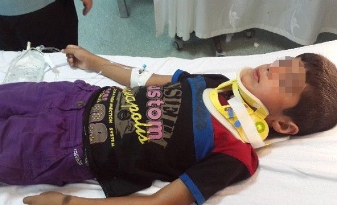 Kardeşinin Pencereden İttiği Iraklı Çocuk Hastanelik Oldu