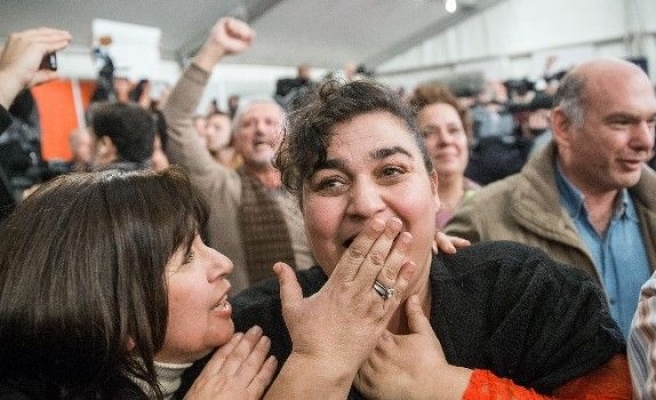 Komşuda Syriza Taraftarlarının Sevinç Çığlıkları
