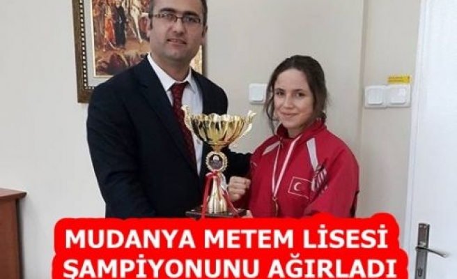 Mudanya Metem Lisesi Şampiyonunu Ağırladı