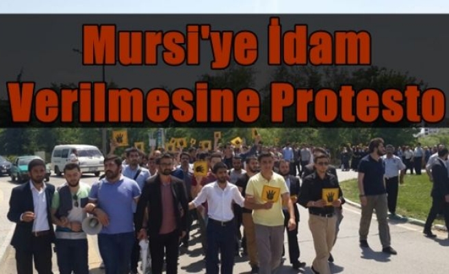 Mursi'ye İdam Verilmesine Protesto