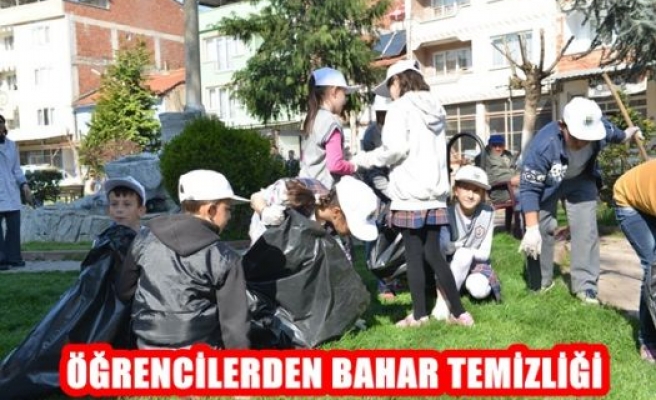 Öğrenciler Bahar Temizliği