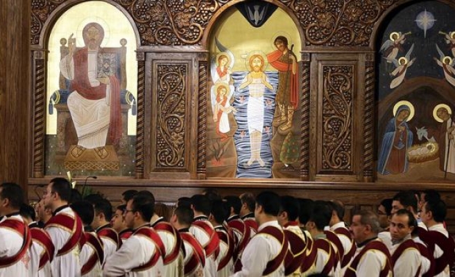 Ortadoğunun en büyük Ortodoks katedrali Kahire'de ibadete açıldı