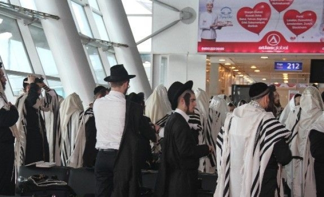 (Özel Haber) Atatürk Havalimanı’nda Yahudi Ayini
