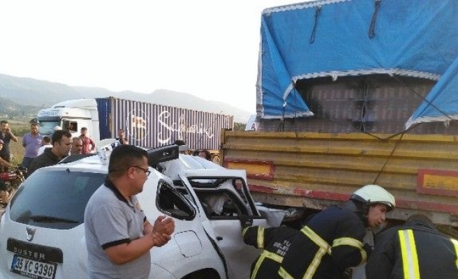 Salihli’de Trafik Kazası: 1 Ölü, 1 Yaralı