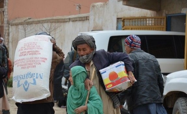 TİKA’dan Savaş Mağduru Afgan Ailelere Gıda Desteği
